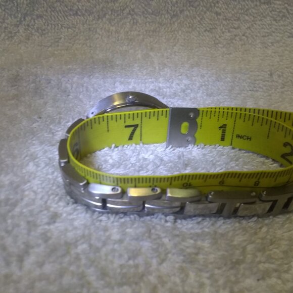 Fossil LI-3223 Quartz Watch Letter M Green Frog Dial Silver Bracelet New Bat ECU - Picture 10 of 11